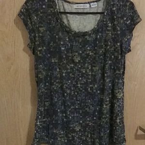 Liz Claiborne Tee